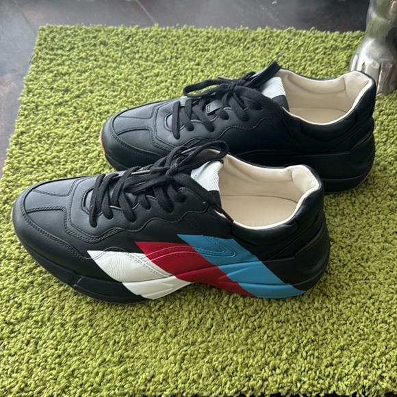Gucci rhyton shoes